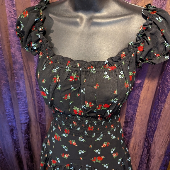 Dainty 🌹 Floral milkmaid Dress Spring Summer Fall Festival Country M/L - Picture 2 of 5
